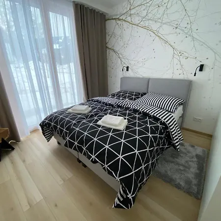 アパート Kubinska, Hillside