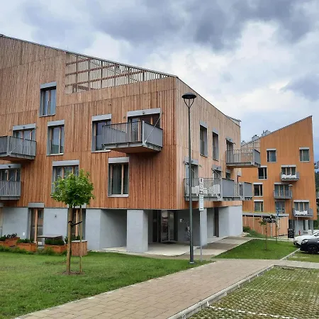 Kubinska, Hillside Apartment