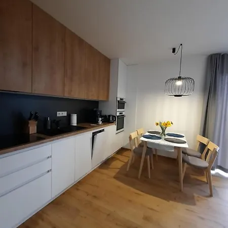 Kubinska, Hillside *