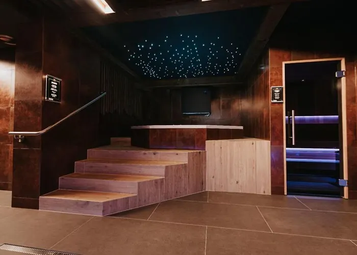 Kubinska, Hillside 아파트 돌니 쿠빈